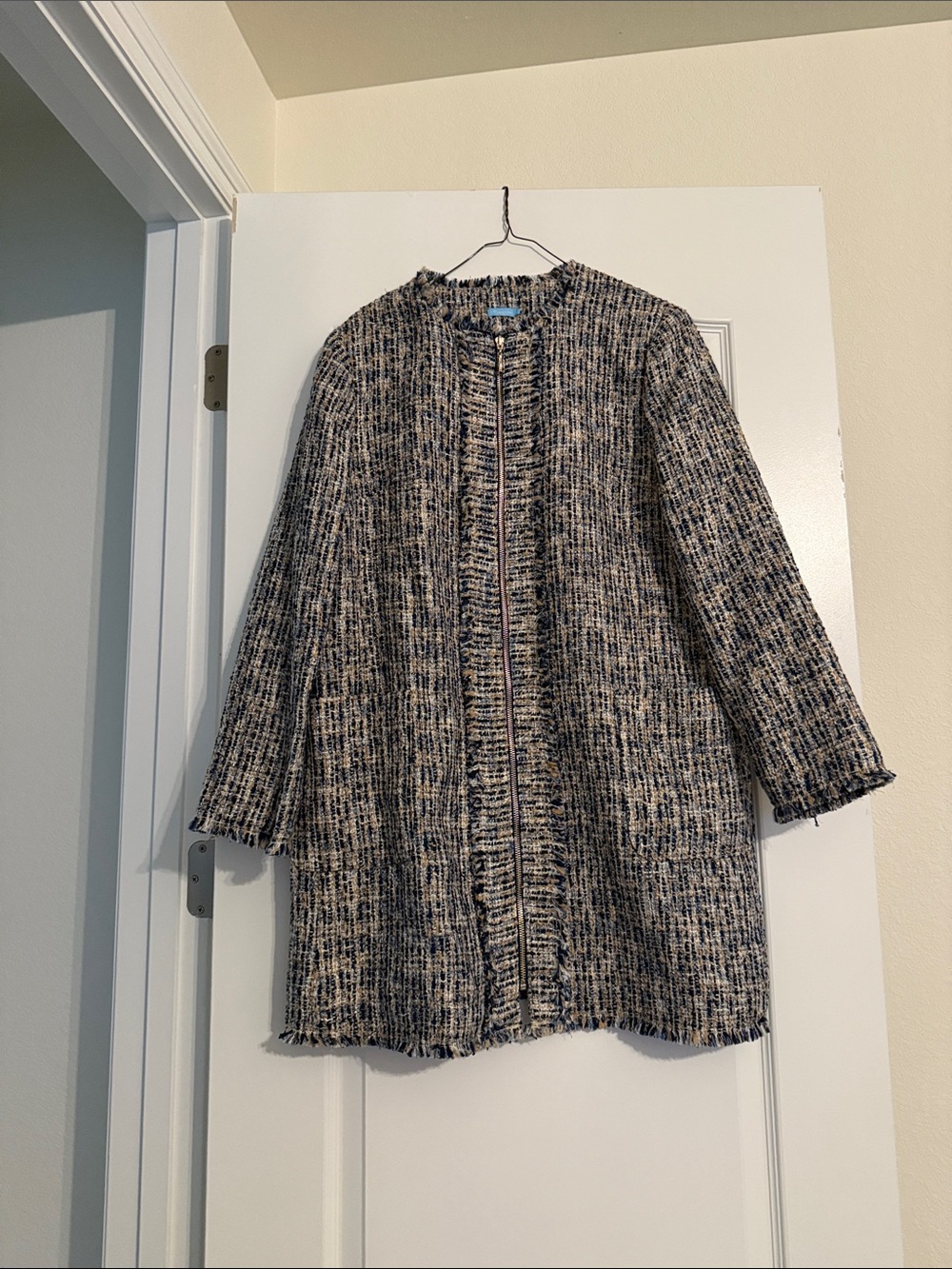 J. Mclaughlin tweed jacket textured frayed trim large